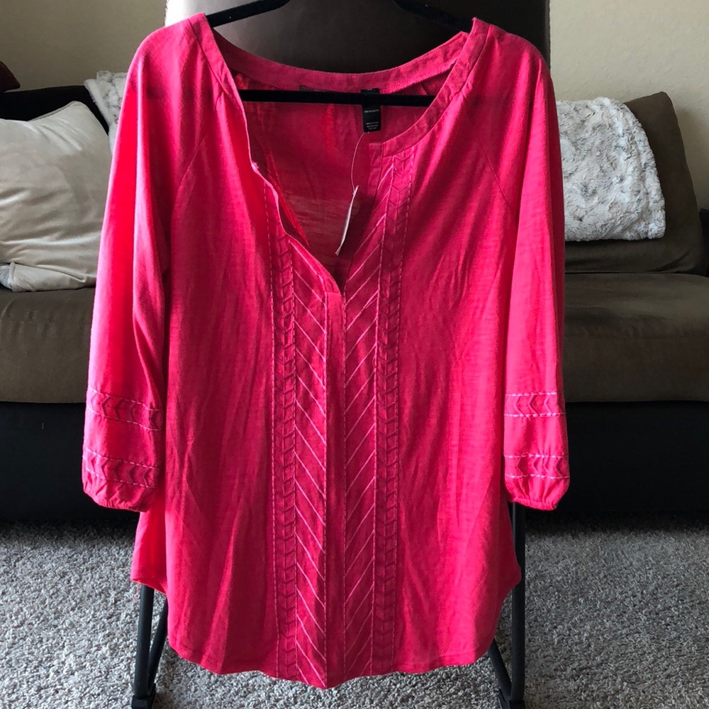 Buckle top